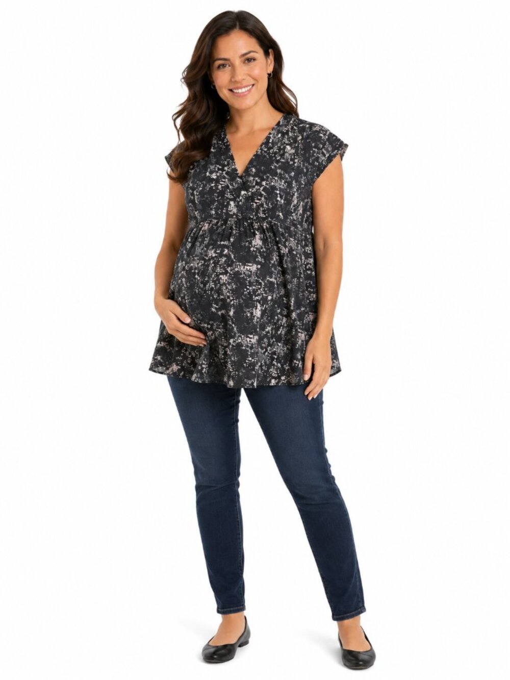 Liz Lange Black and Gray Abstract Print V-Neck Maternity Top